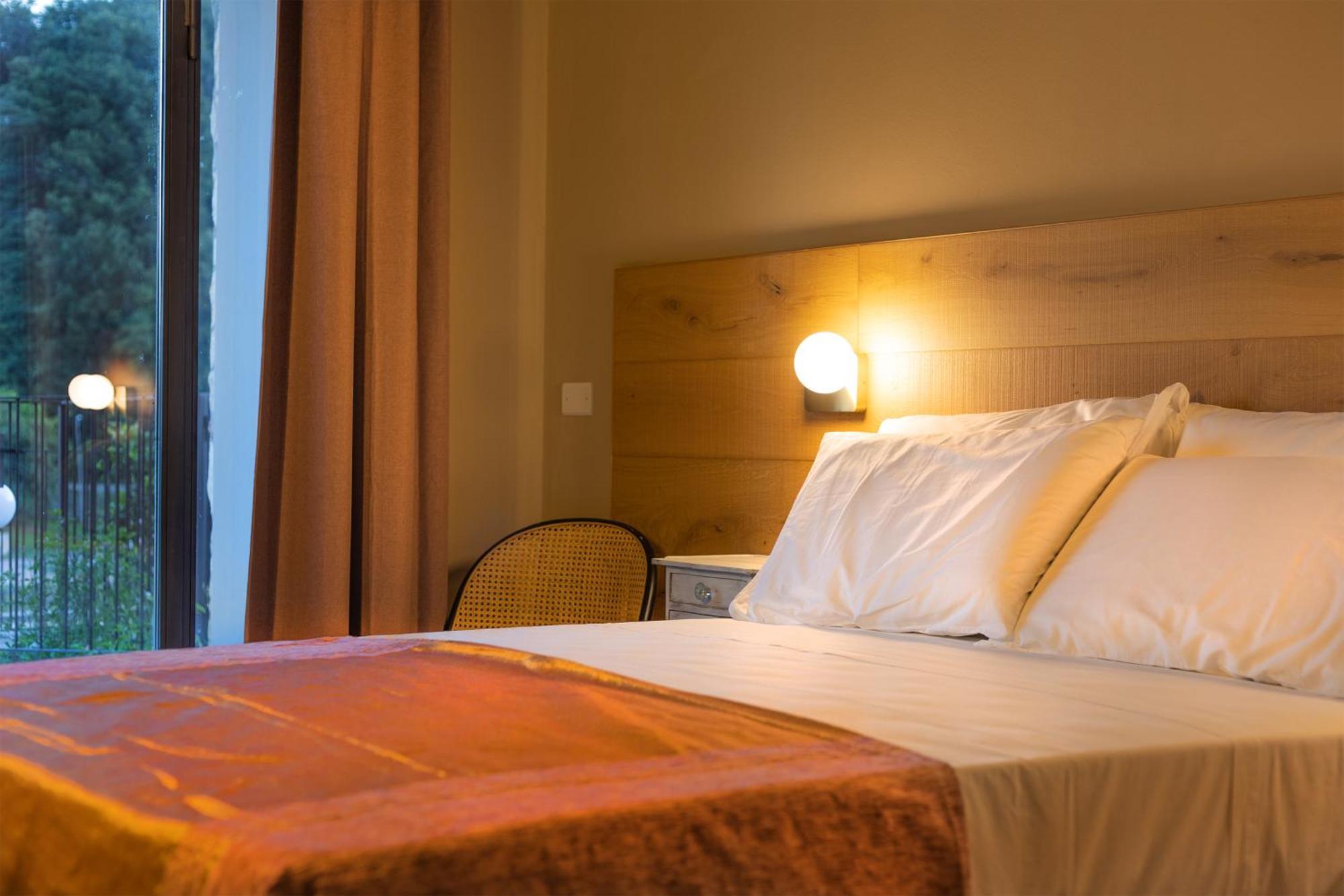 Luce Boutique Hotel Fortunago Esterno foto