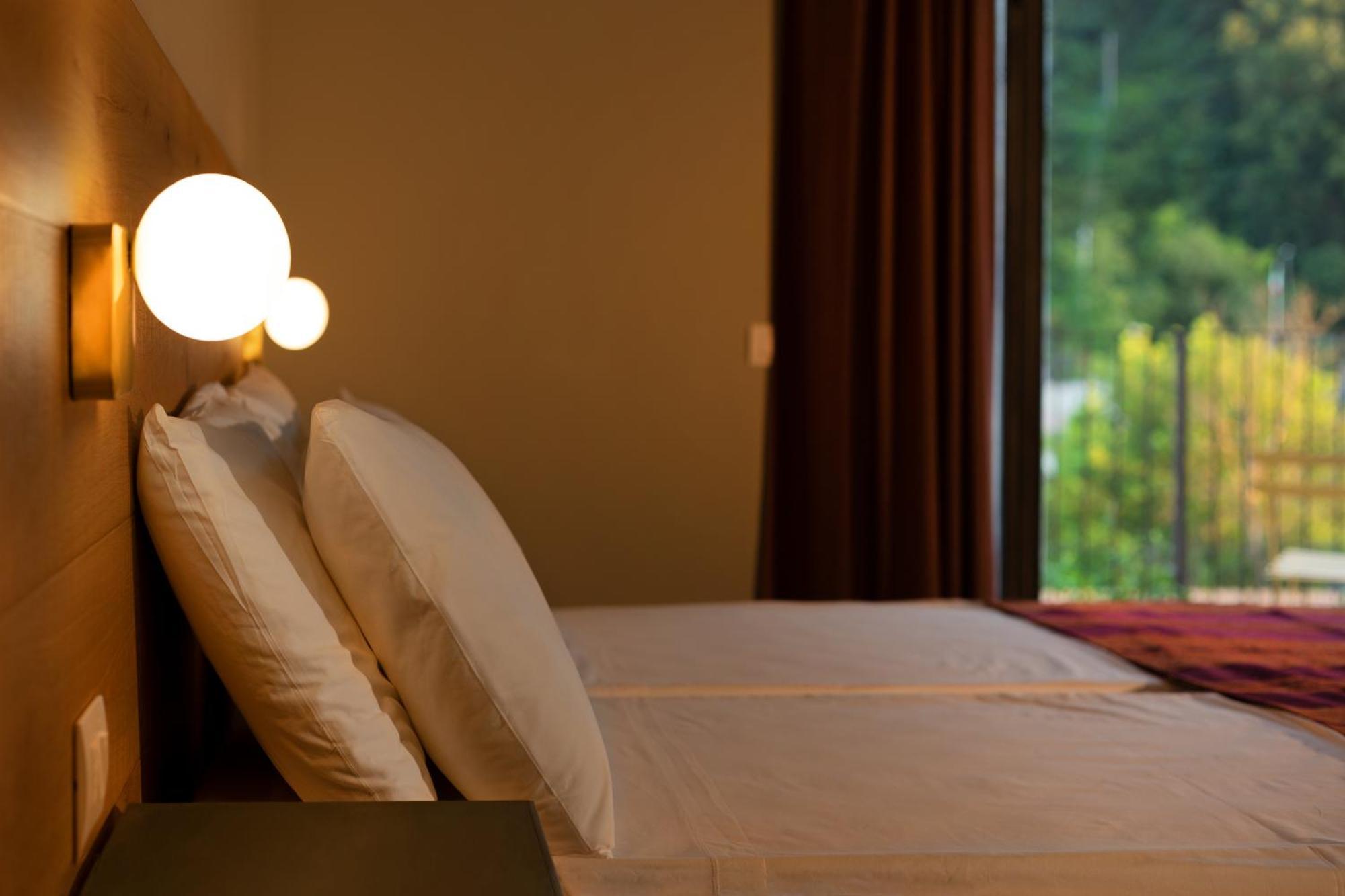 Luce Boutique Hotel Fortunago Esterno foto