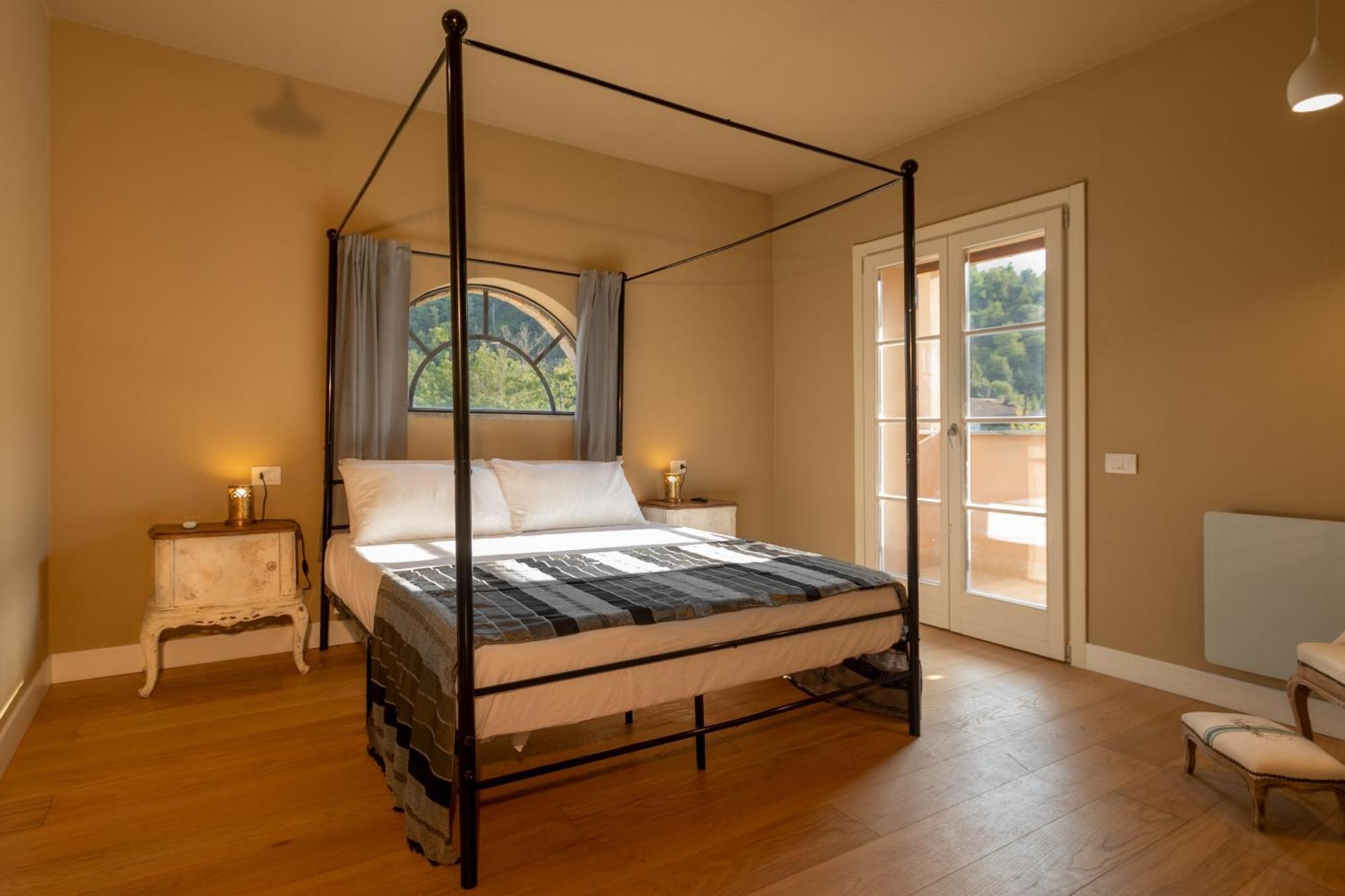 Luce Boutique Hotel Fortunago Esterno foto