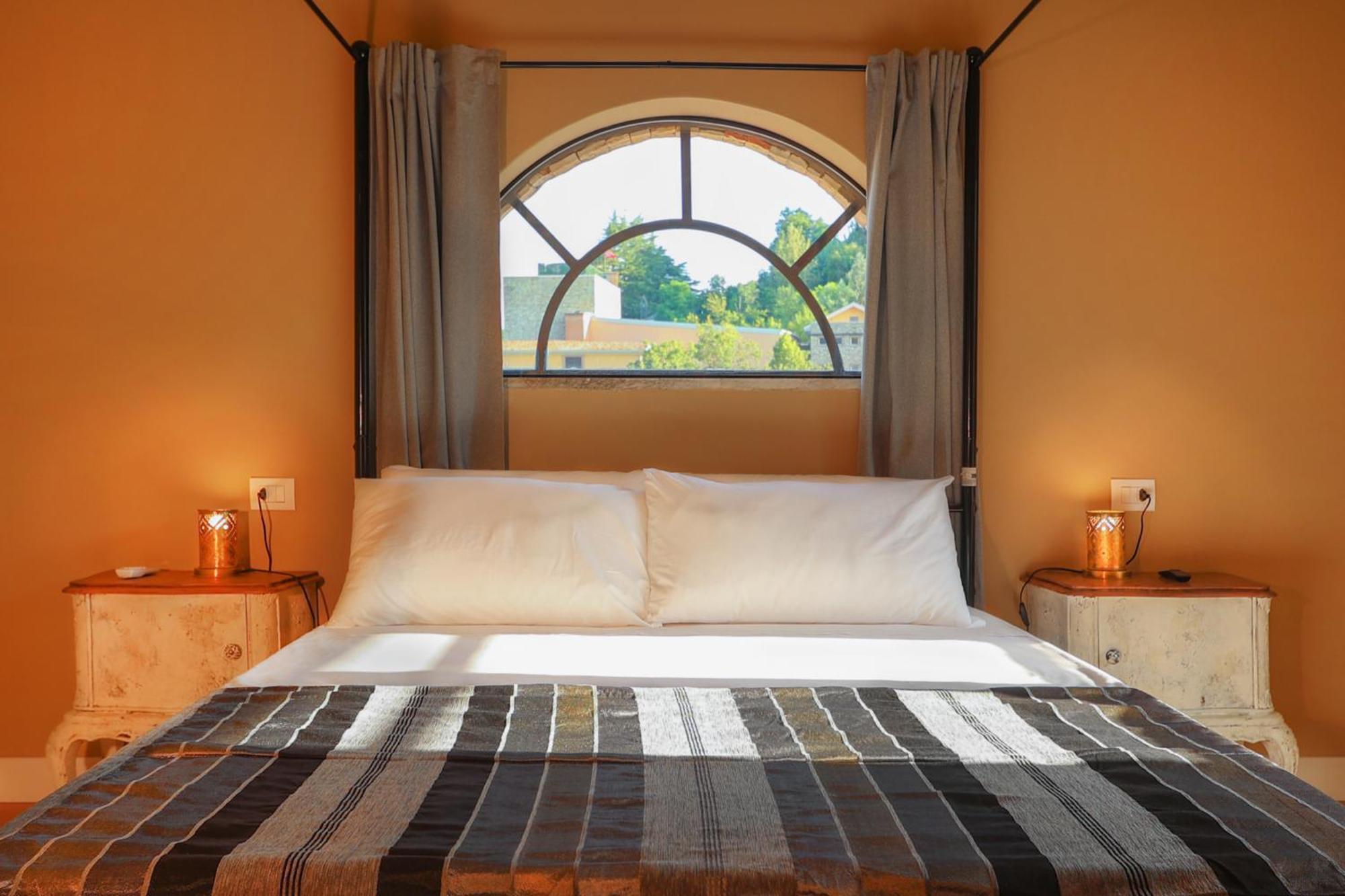 Luce Boutique Hotel Fortunago Esterno foto